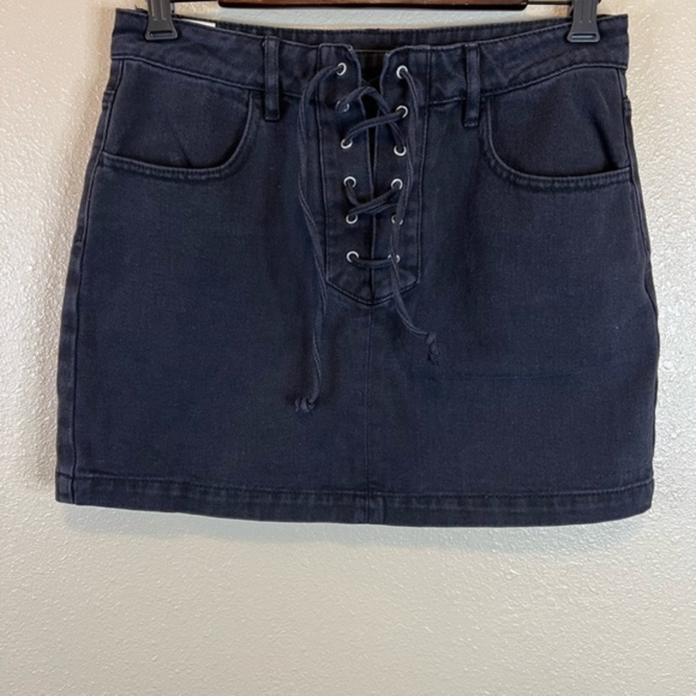 Kendall & Kylie black denim lace up closure mini skirt size 27 100% Cotton
